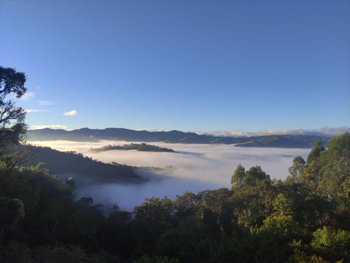 Pousada Campestre Sitio Da Lua Камандукая Экстерьер фото
